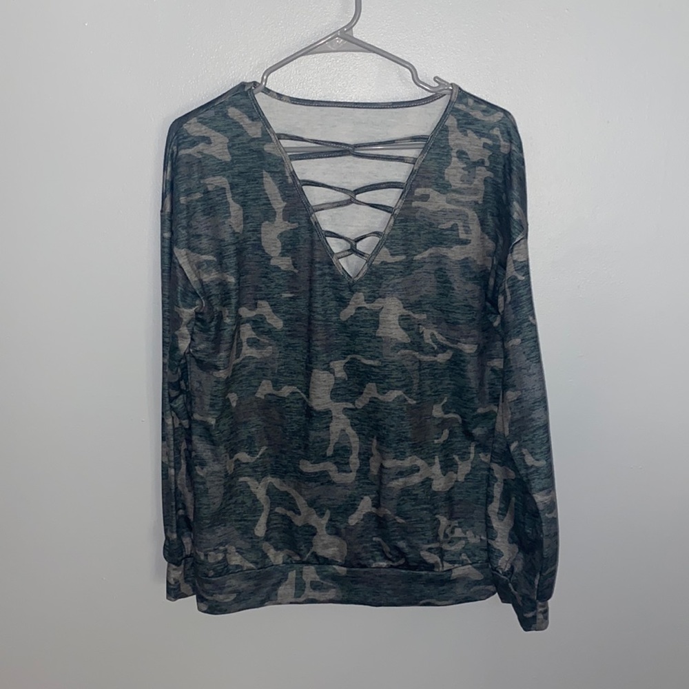 Camo crisscross sweatshirt